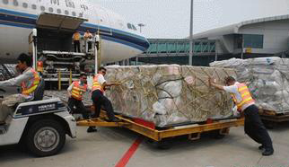 亞馬遜賣家對(duì)FBA空運(yùn)專線和海運(yùn)快遞的看法